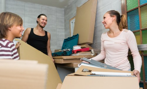Customer booking storage unit and reviewing terms